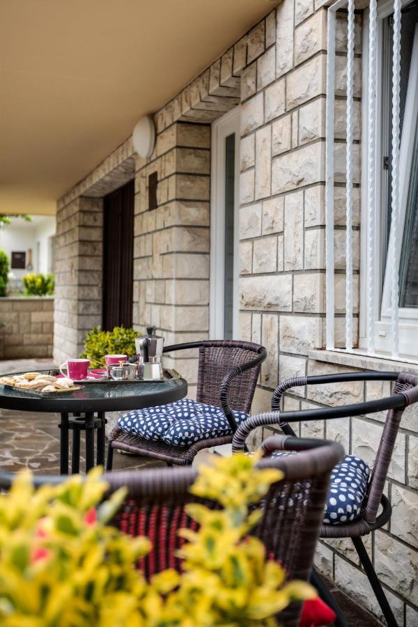 Apartma Valentina Apartment Pobegi Exterior photo